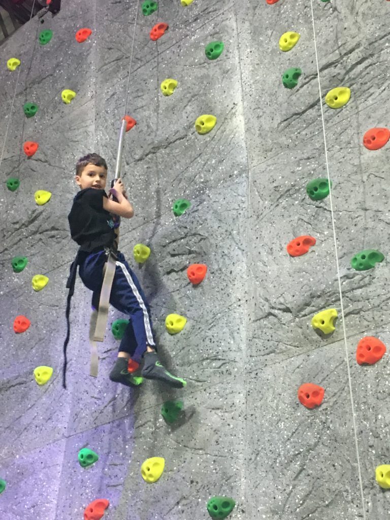Wyjście dzieci z zespołu “Boże Perełki” na trampoliny