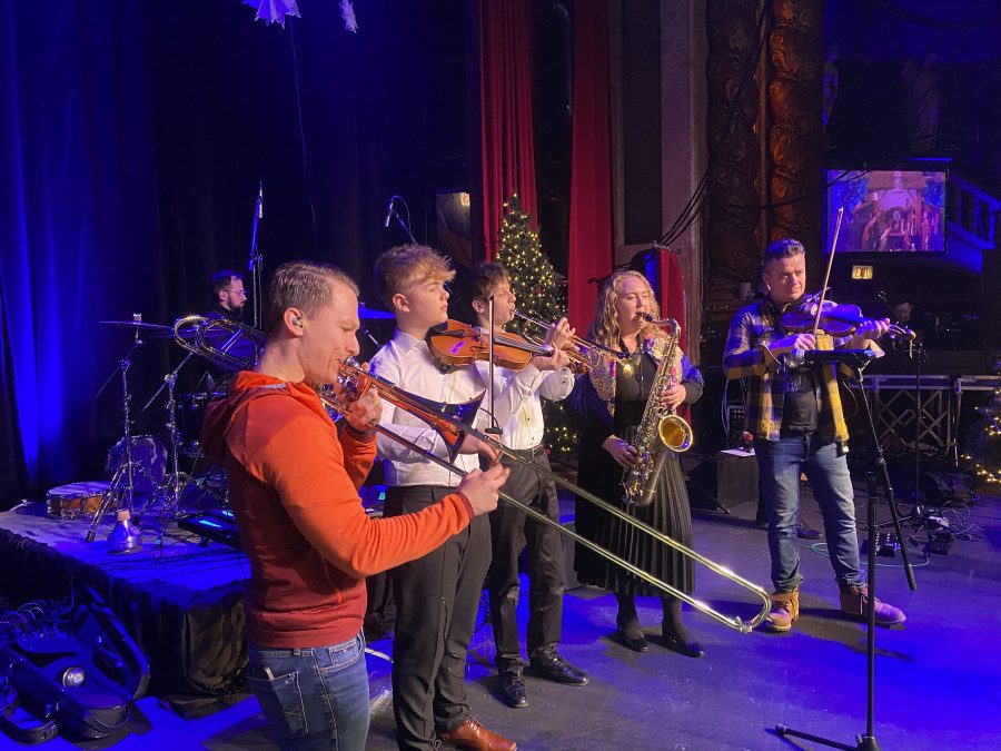 Koncert koled z zespołem ENEJ