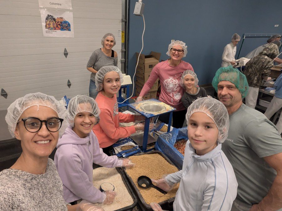 Dobry uczynek w Adwencie – wyjście do Feed My Starving Children