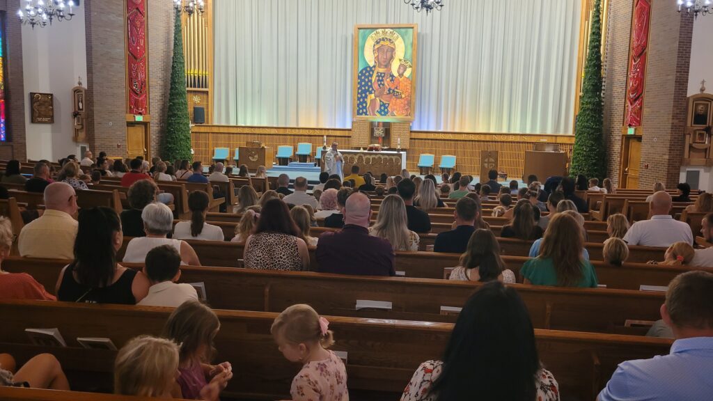 Pielgrzymka Rodzin Dzieci Pierwszokomunijnych do Sanktuarium Matki Bożej Częstochowskiej do Merrillville, IN